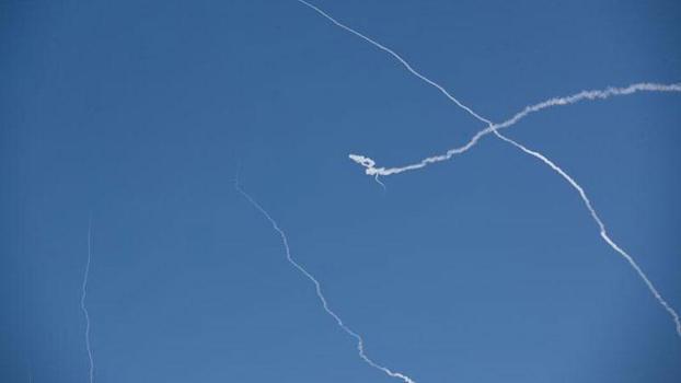 Suudi Arabistan: 3 seyir füzesi ve 3 İHA'ya müdahale edildi