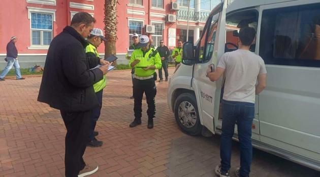 Burhaniye de okul servisleri denetlendi