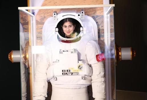 Öğrenciler GUHEM’de uzay ve havacılığı keşfetti