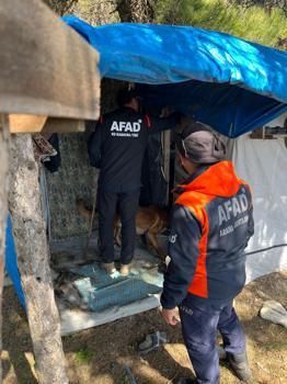 Apart otelin penceresinden çıktıktan sonra kaybolan Uğur'dan 15 gündür haber yok