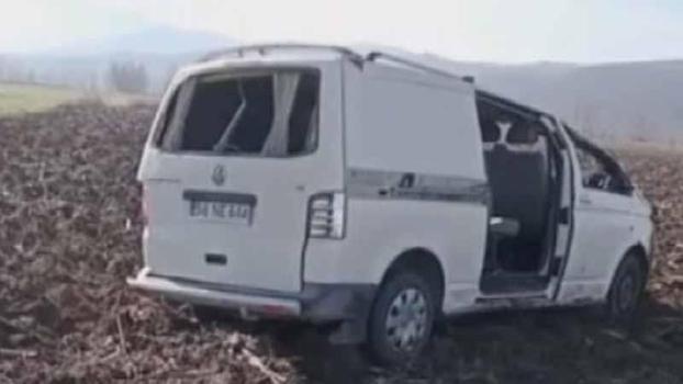 Amasya'da minibüs tarlaya uçtu; 8 yaralı