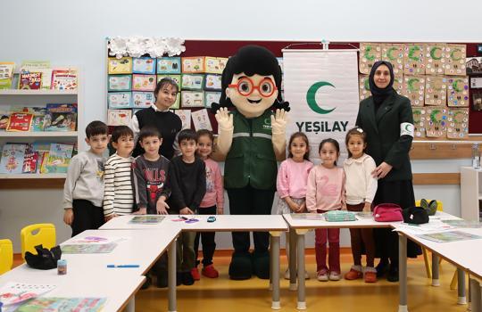 İstanbul- Yeşilay'dan okullarda 'bağımlılıklara karşı mücadele' dersi