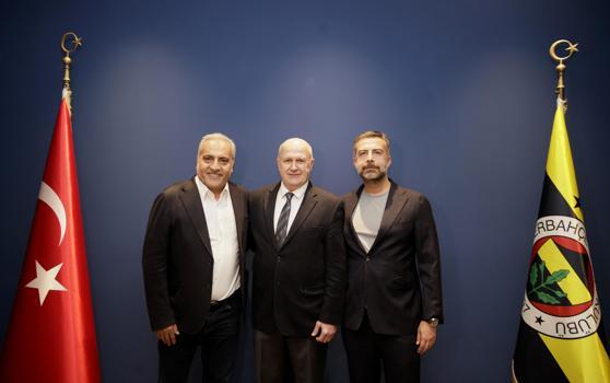 Fenerbahçe'de futbol akademi genel koordinatörü Şenol Çorlu oldu