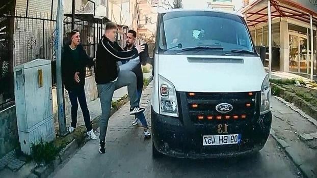 Trafikte tartıştığı kişinin kamyonetinin camını yumruklayan saldırgana 240 bin lira ceza