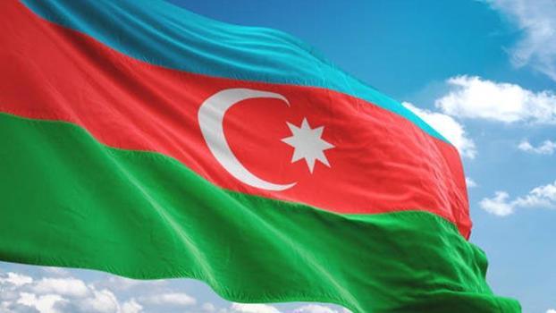 Azerbaycan, İran'daki diplomatlarını geri çekti