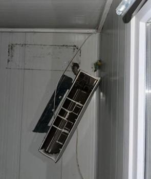 Hatay’da konteynerde hırsızlık yaparken suçüstü yakalanan 2 şüpheli tutuklandı