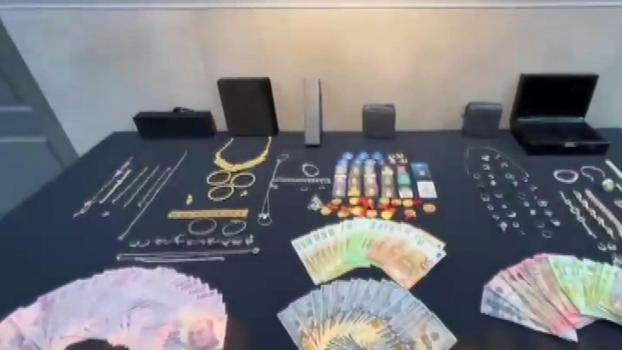 Kendilerini polis ve savcı olarak tanıtıp 15 milyon lira dolandıran şüpheliler yakalandı