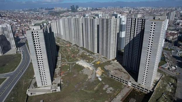 Esenyurt'ta 15 yıldır gökdelenlerin inşaatı sürüyordu; şirket iflas etti