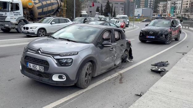 Sarıyer'de 4 aracın karıştığı zincirleme kazada 4 kişi yaralandı