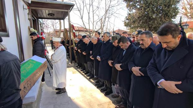 AK Parti'li Aksal'ın babası son yolculuğuna uğurlandı