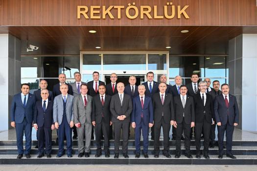 YÖK Başkanı Özvar Hatay’da bölge üniversite rektörleri toplantısına katıldı