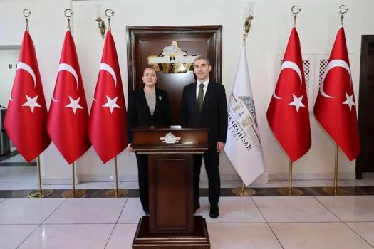 Vali Bilgihan'dan Vali Aktaş'a ziyaret