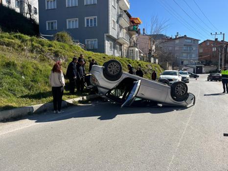 Kütahya’da takla atan otomobilin sürücüsü yaralandı