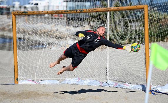 Plaj Futbolu Milli Takımı Kuşadası’nda kampa girdi