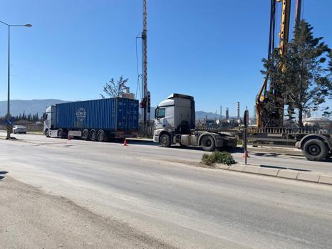 İki TIR’ın arasında sıkışıp öldü