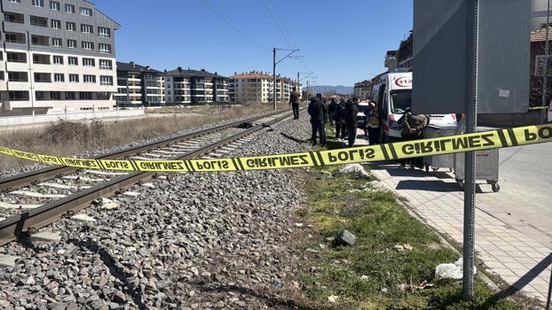 Yolcu treninin çarptığı kadın öldü