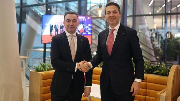 Bakan Bayraktar, 2'nci Nükleer Enerji Zirvesi kapsamında temaslarda bulundu