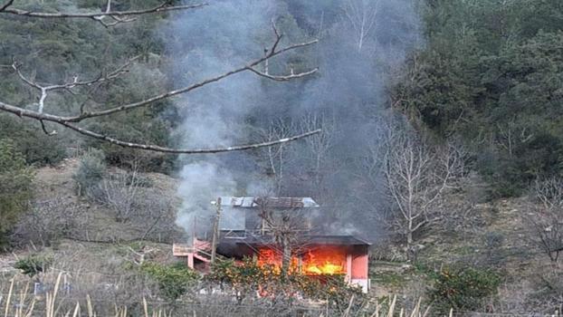 Adana'da ev yangını