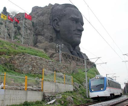 İzmir'de ulaşıma zam önergeleri komisyonda