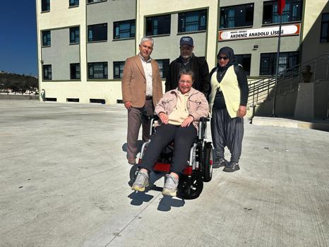 Hayalini kurduğu akülü tekerlekli sandalyeye kavuştu