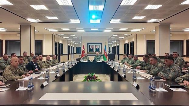 Kara Kuvvetleri Komutanı Tokel'den, Nahçıvan'a ziyaret