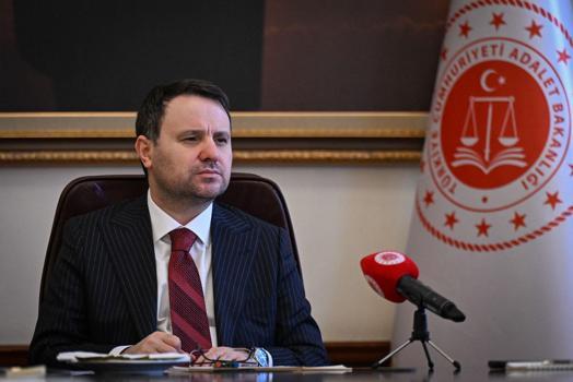 Bakan Gürlek: 10 yılı doldurmayan bir hakim, ticaret mahkemesi başkanı olmayacak