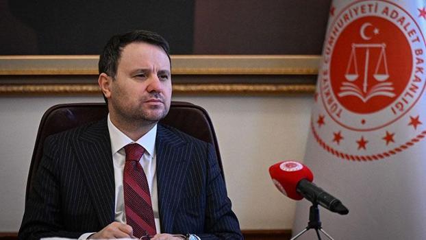 Bakan Gürlek: 10 yılı doldurmayan bir hakim, ticaret mahkemesi başkanı olmayacak