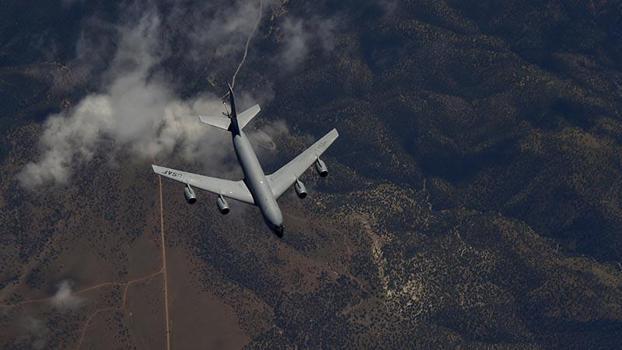 ABD'ye ait yakıt ikmal uçağı Irak'ta düştü