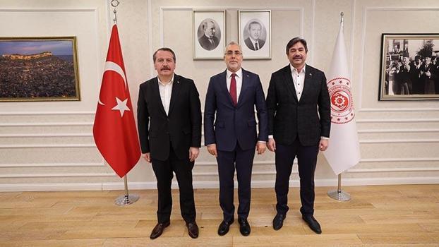 Bakanı Işıkhan, Memur-Sen heyetini kabul etti