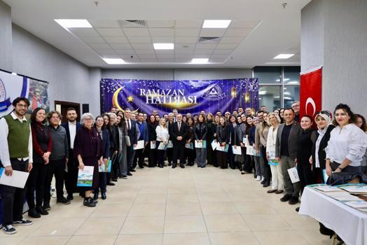 ERÜ Rektörü Altun, akademisyenlerle iftar yaptı