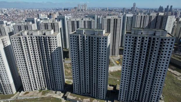 İstanbul - Esenyurt'ta 15 yıldır inşaatı süren gökdelenleri yapan şirkete soruşturma; kayyım atandı