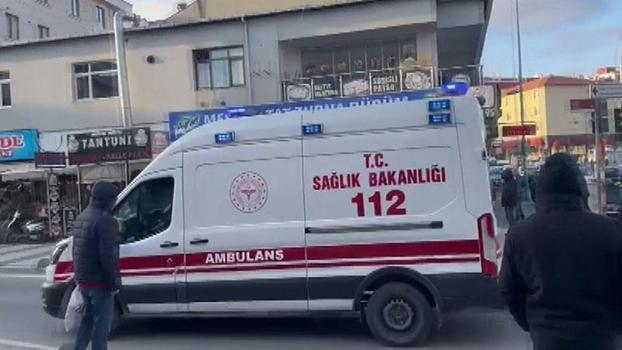 Sancaktepe’de motosiklet bariyere çarptı: 2 yaralı