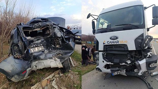 Malatya'da kamyon ile otomobil çarpıştı: 1 ölü, 1 yaralı