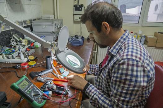 Asperger sendromlu yüksek mühendis, Eşrefpaşa Hastanesi’nde görevde