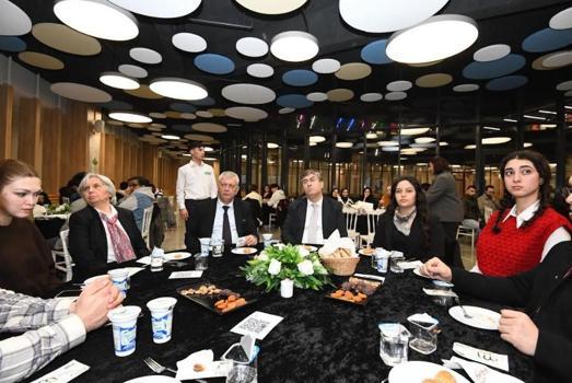 Osmangazi Belediyesi üniversite gençlik kulüp başkanlarını buluşturdu