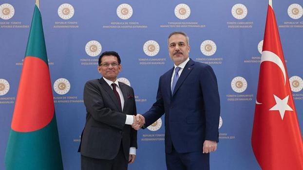 Bakan Fidan, Bangladeşli mevkidaşı Khalilur Rahman ile görüştü