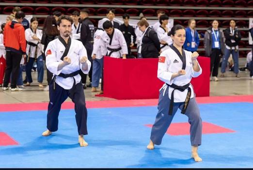 Tekvandocu çiftten, 2 altın madalya