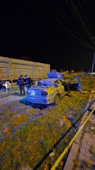 Otomobil ile hafif ticari araç çarpıştı: 5 yaralı