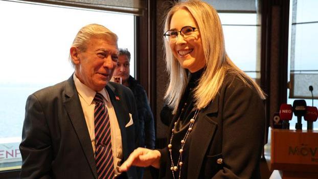 AK Parti’li Çankırı’dan İzmir için adaylık açıklaması: Görev verilirse alınır, bayrak da teslim edilir