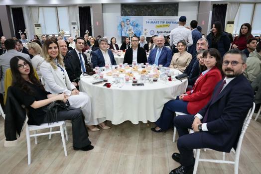 Başkan Pehlivan'dan öğretmen ve sağlık çalışanlarına iftar