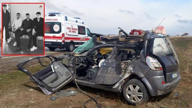 Kuzenlerden geriye kaza öncesi çekilen fotoğraf kaldı