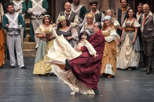 'Aşk İksiri' tekrar sahnede