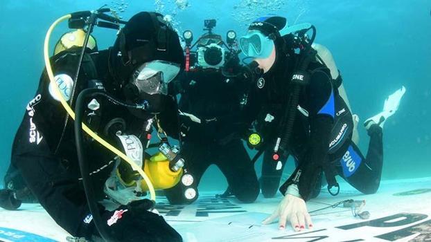 Türk dalgıçtan dünya rekoru: Soğuk suda 36 saat 9 dakika 36 saniye