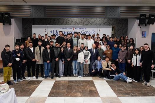 Sancaktepe’de öğrenciler ve öğretmenler iftar programında buluştu