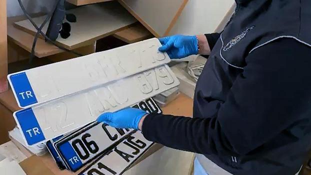 Sahte plaka basıp, satan şüphelilere operasyon; 4 tutuklama