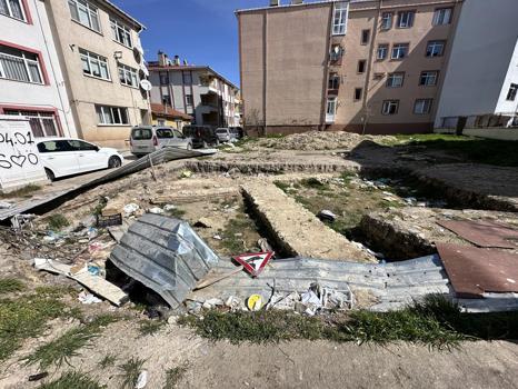 Satın aldığı arsada tarihi cami kalıntıları çıktı: Mağduriyetim giderilsin