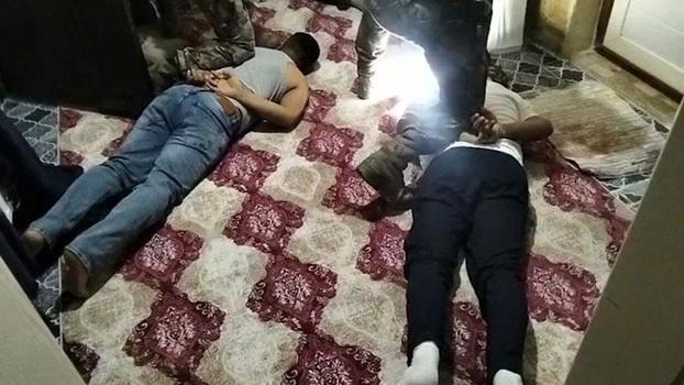 İzmir’de iş yerine silahlı saldırı düzenleyen 2 şüpheli tutuklandı