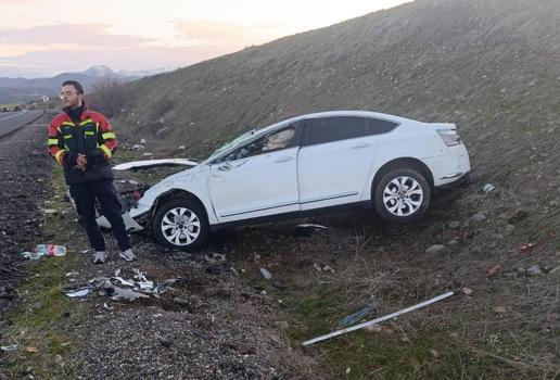 Bingöl’de şarampole devrilen otomobilin sürücüsü yaralandı