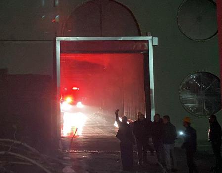 Tekirdağ'da fabrika yangını büyümeden söndürüldü