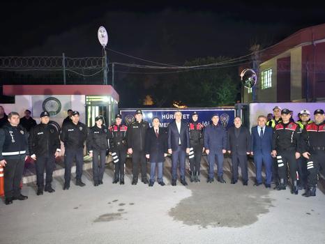 Adana'da bayram öncesi 2 bin 305 personelle huzur ve güven denetimi